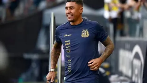 吴孟达逝世周年之际，揭秘其遗体安放故乡香港背后的原因