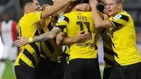 陆毅喜获三胎？5岁萌娃自曝爸爸身份，鲍蕾温馨陪伴